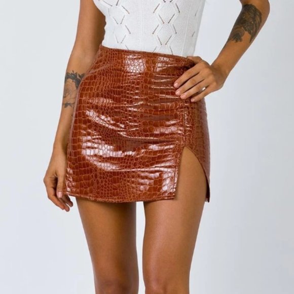 Princess Polly Dresses & Skirts - Princess Polly Crocodile Print Mini Skirt NWT